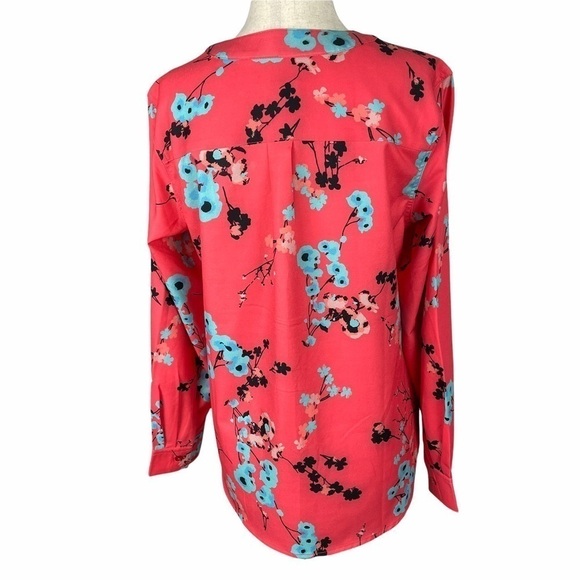 D & CO Coral Floral Long Sleeve Button Up Top - Picture 4 of 7